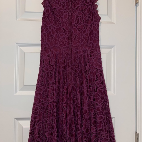 Jodi Kristopher Lace Floral Fit and Flare Dress Burgundy High Neckline size 1 - Picture 2 of 3